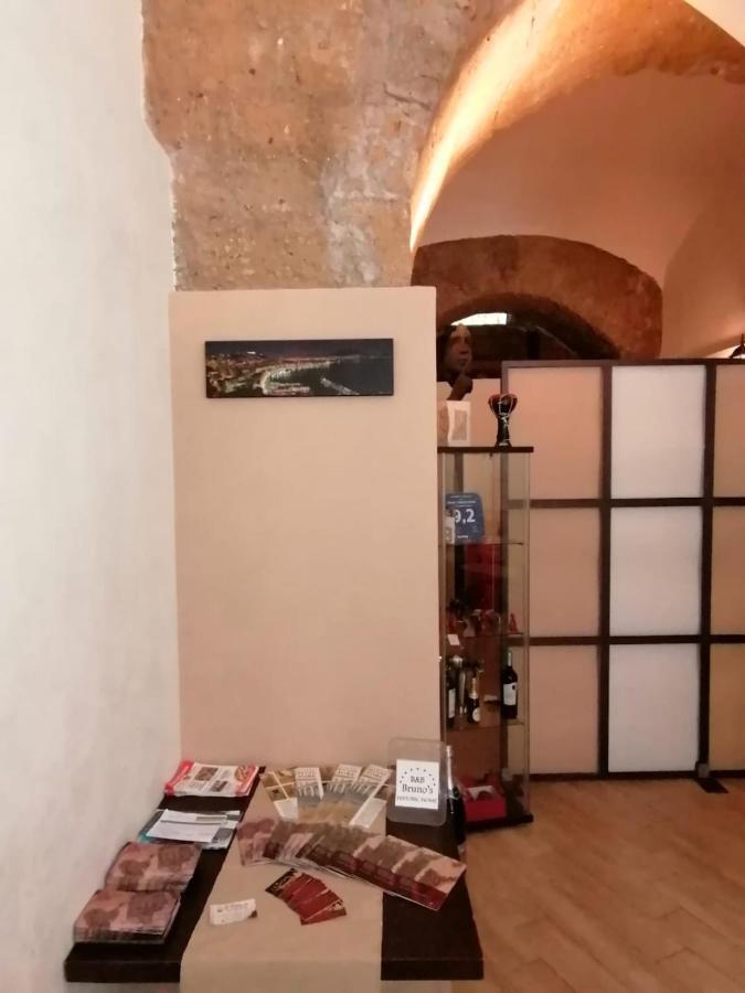 ナポリ ブルーノズ ヒストリック ホーム Bed & Breakfast エクステリア 写真